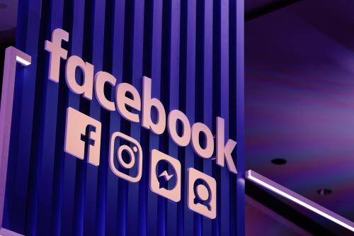 Facebook Tests Voice Search in Marketplace